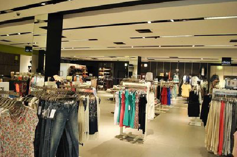 洛南商场里的店面怎么装修?